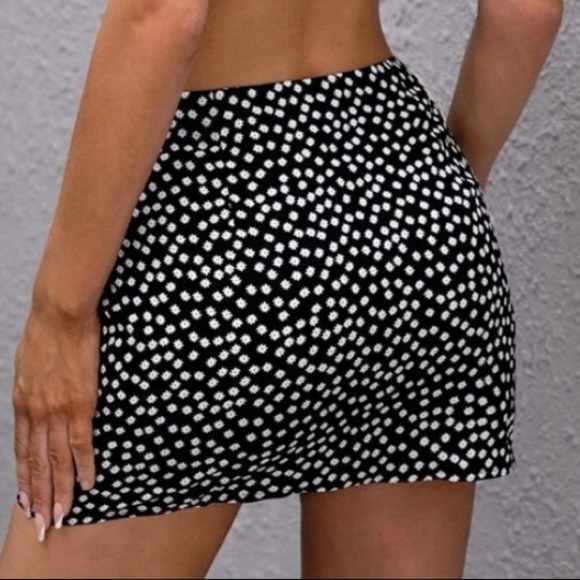 Boho Floral print mini  skirt - Picture 1 of 3